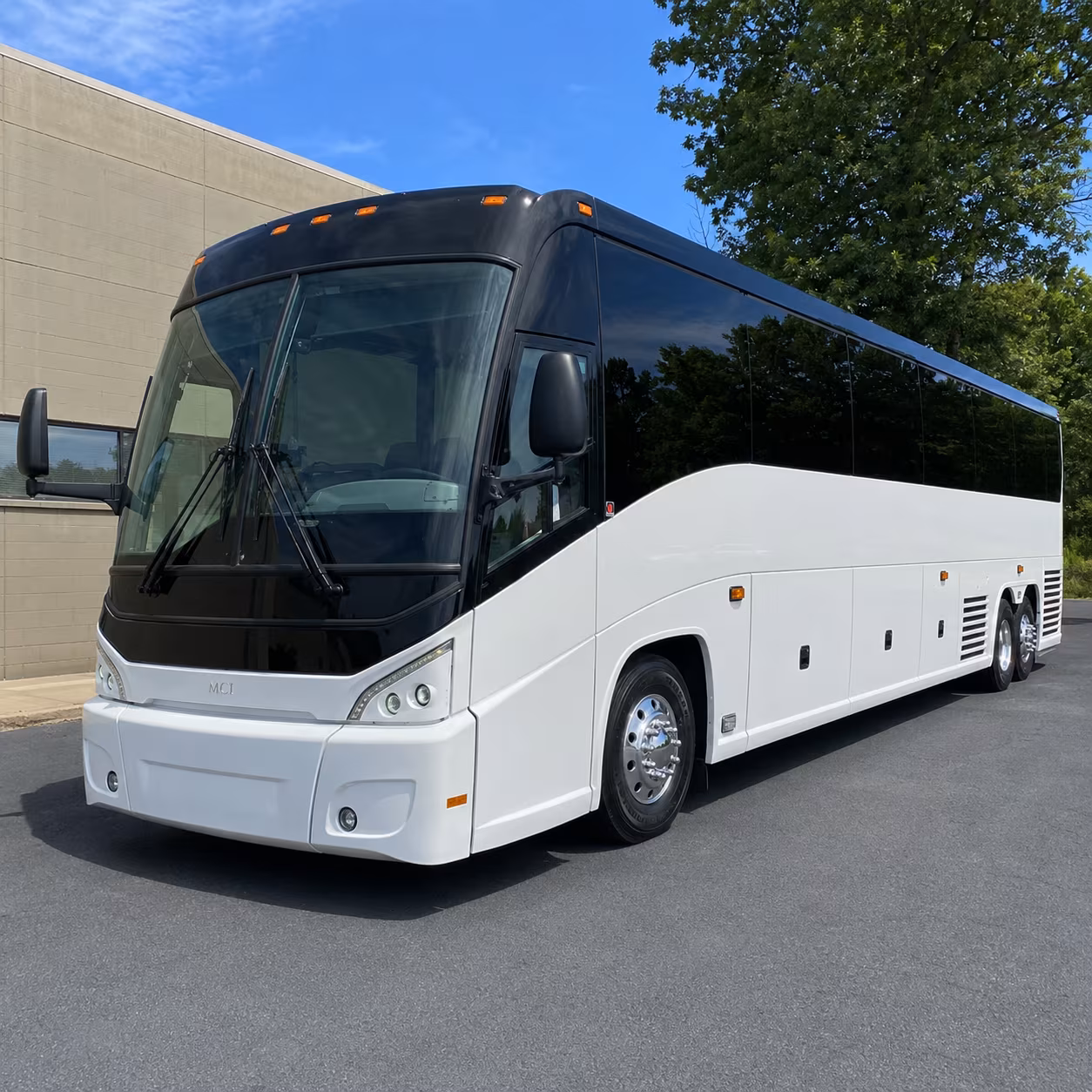 party buses and minibuses to coca cola roxy at the battery atlanta